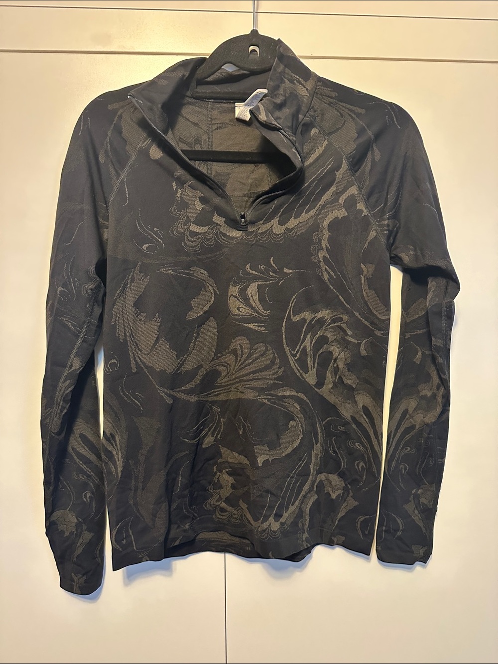 Athleta Charcoal Black Swirl Quarter-Zip Long Sleeve Top